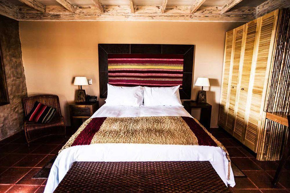 Noi Bordeloa Hotel Каламa Екстериор снимка