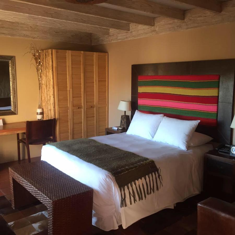 Noi Bordeloa Hotel Каламa Екстериор снимка